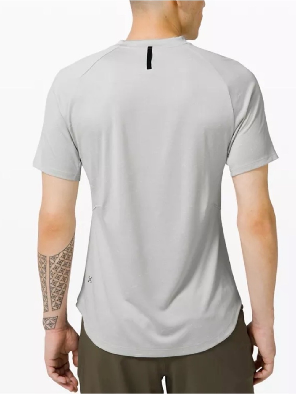 Lululemon Fresh Form Short Sleeve Men’s Neutral Gray w/Mottled Print L